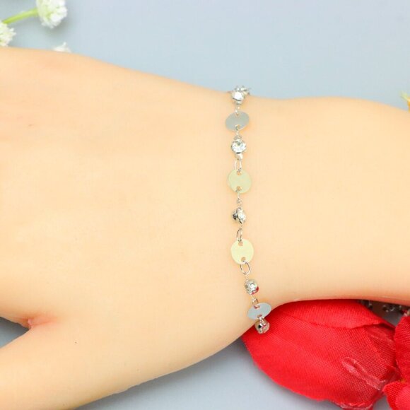 "Elegant & Trendy Bracelet, A Perfect Gift for Women, Thoughtful, EVCH1641 - Picture 1 of 10